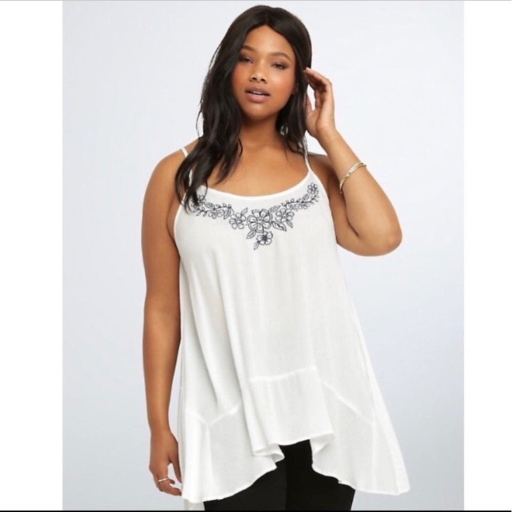 Torrid Embroidered Sharkbite boho blouse size 1